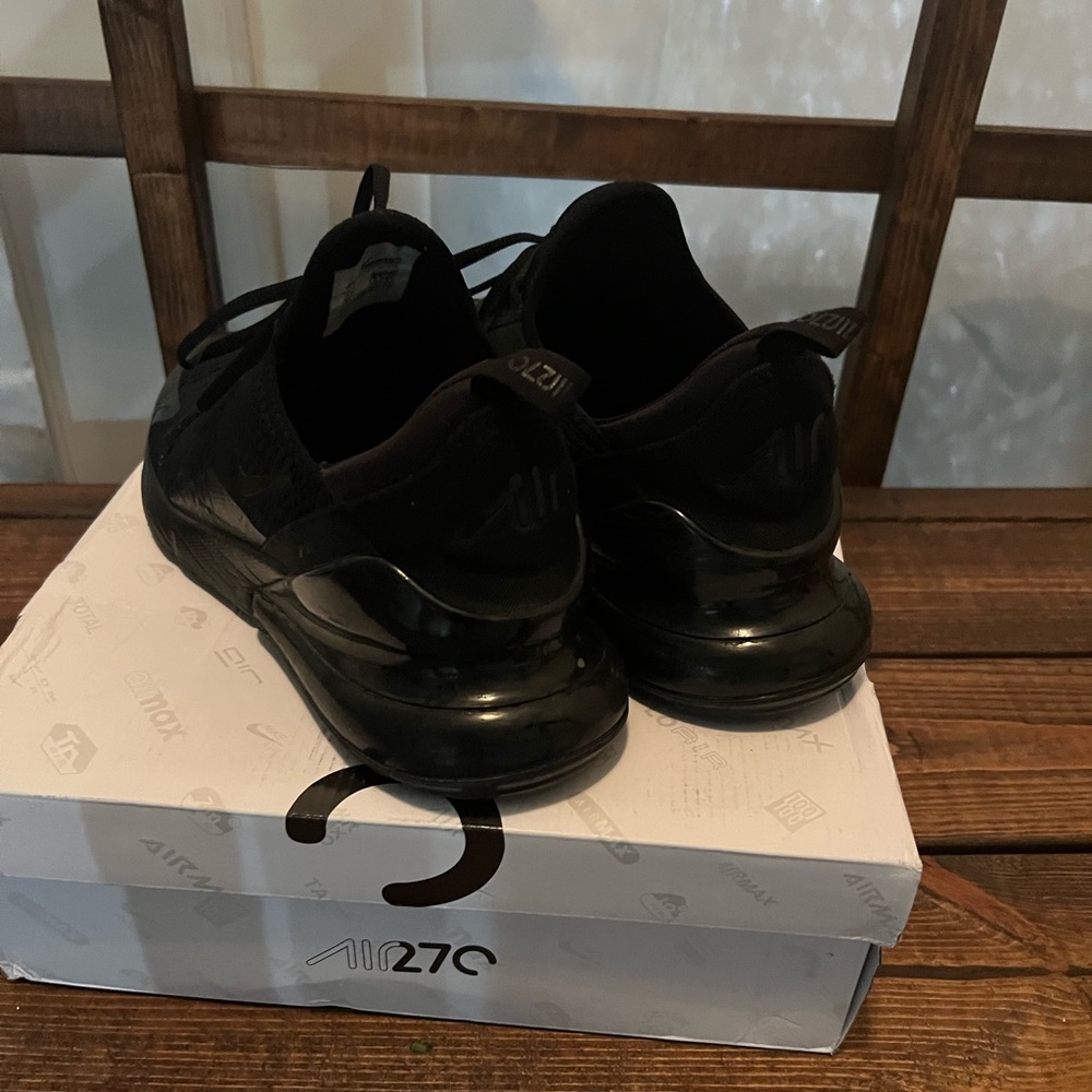 Nike 270 air max